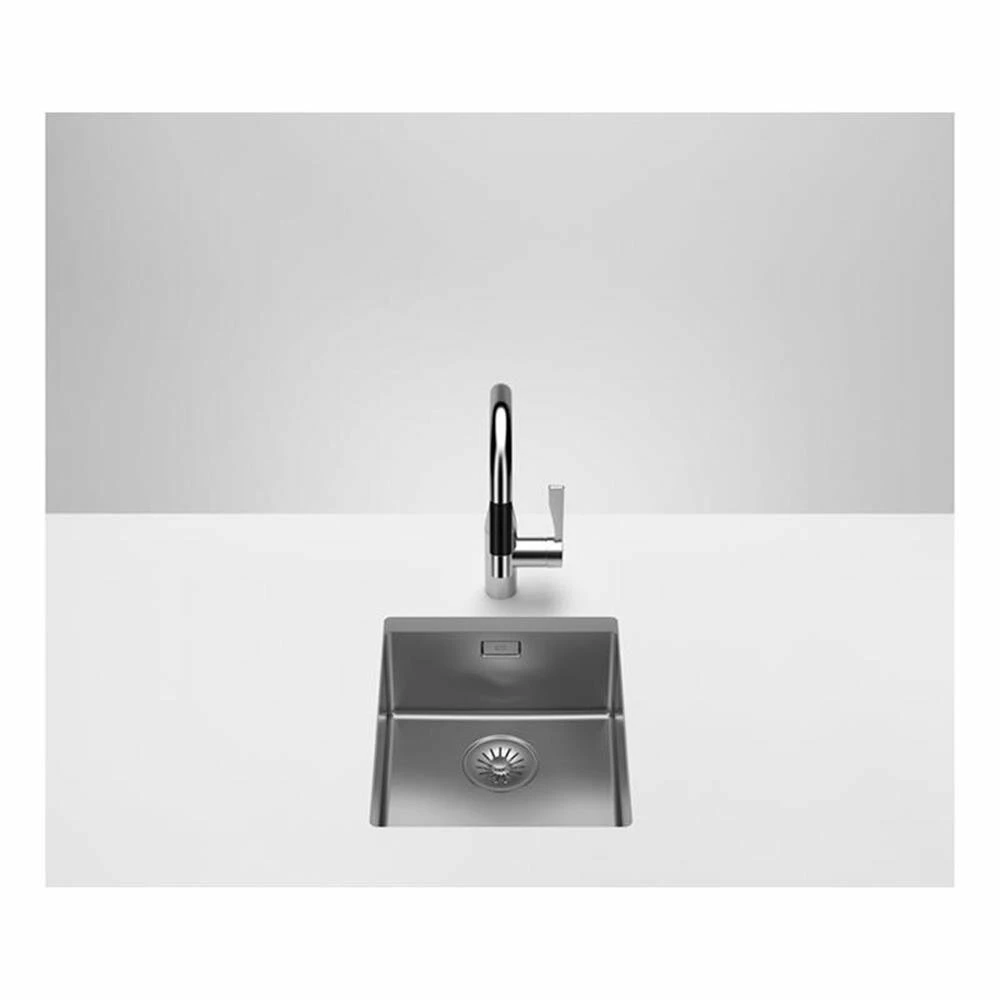 Dornbracht Unterbaubecken Küchenbecken Aus Edelstahl Poliert (34x40 Cm) 3 Dornbracht Unterbaubecken Küchenbecken Aus Edelstahl Poliert (34x40 Cm)